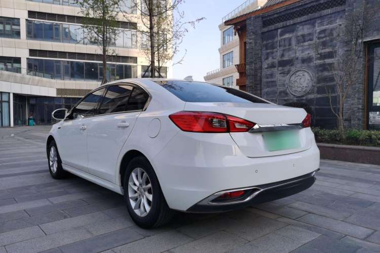Used Zotye Z560 2017 1.5T CVT Comfort Model Exterior 8