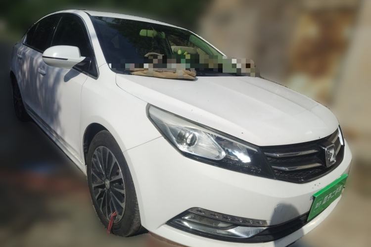 Used Zotye Z560 2017 1.5T CVT Luxury Model Front Right 45 Deg