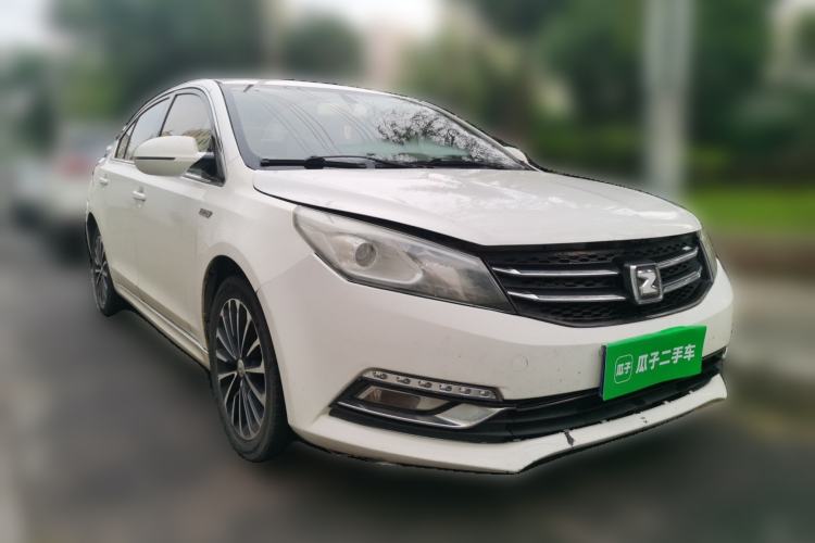 Used Zotye Z560 2017 1.5T CVT Luxury Model Front Right 45 Deg