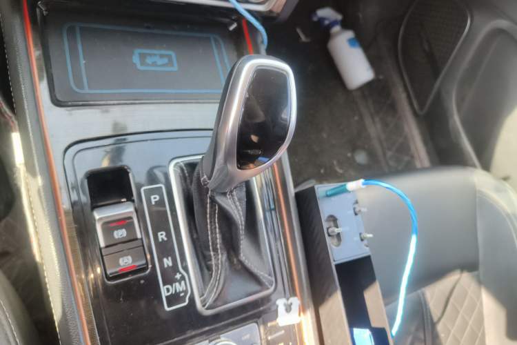 Used Zotye Z560 2017 1.5T CVT Luxury Model Gear Lever