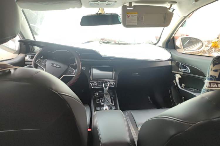 Used Zotye Z560 2017 1.5T CVT Luxury Model Headliner
