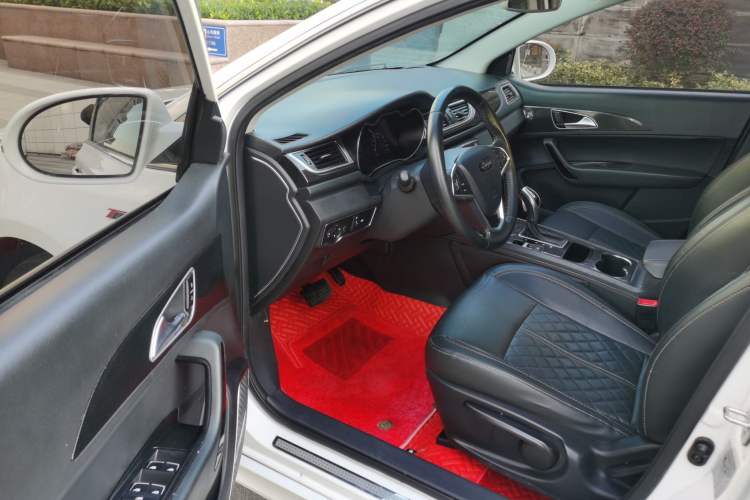 Used Zotye Z560 2017 1.5T CVT Comfort Model Interior 2