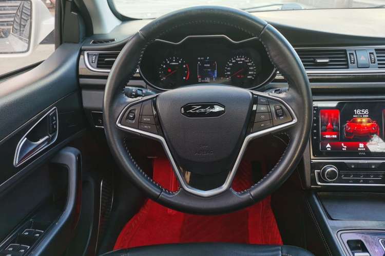 Used Zotye Z560 2017 1.5T CVT Comfort Model Interior 6