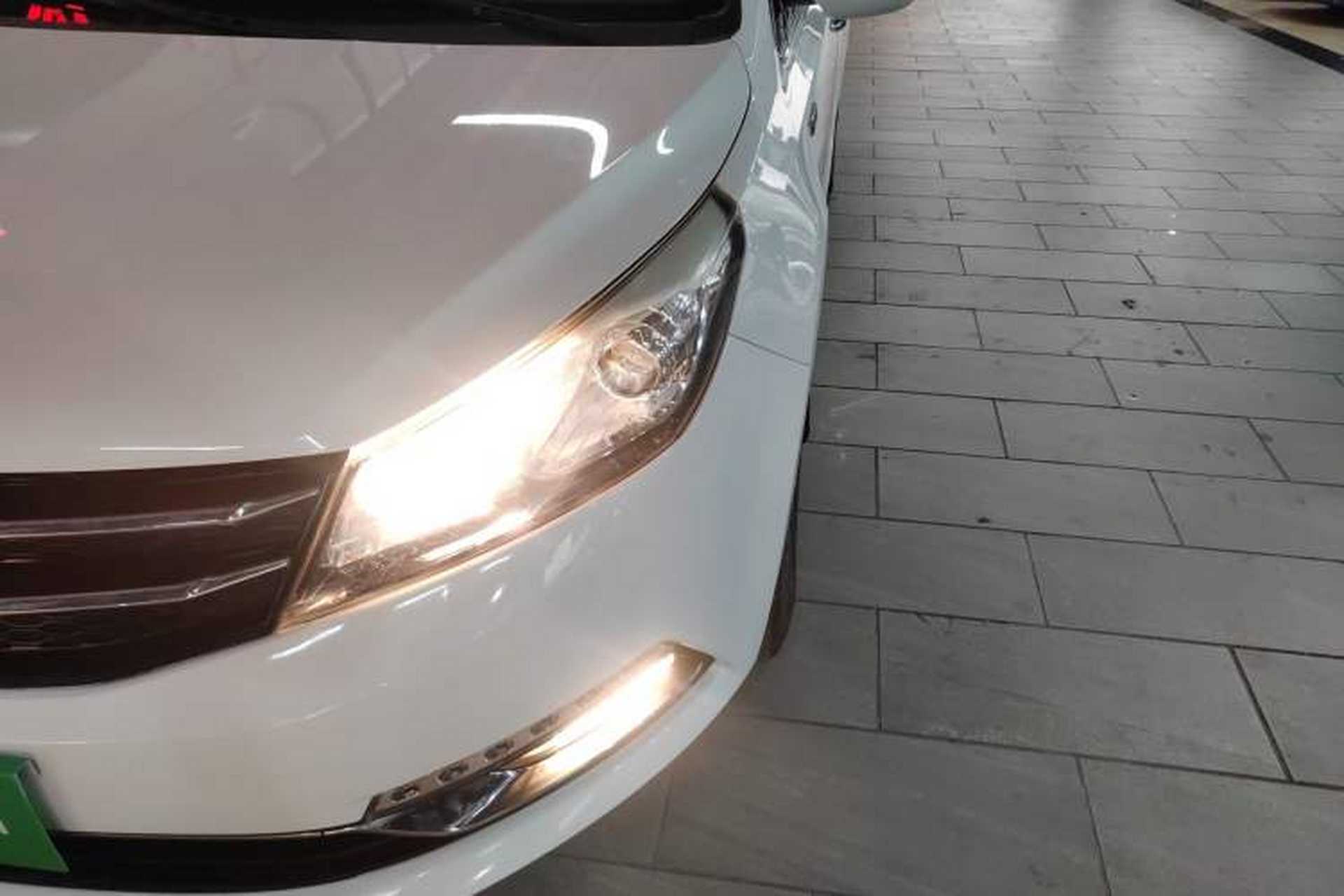 Used Zotye Z560 2017 1.5T CVT Luxury Model Left Front Headlight