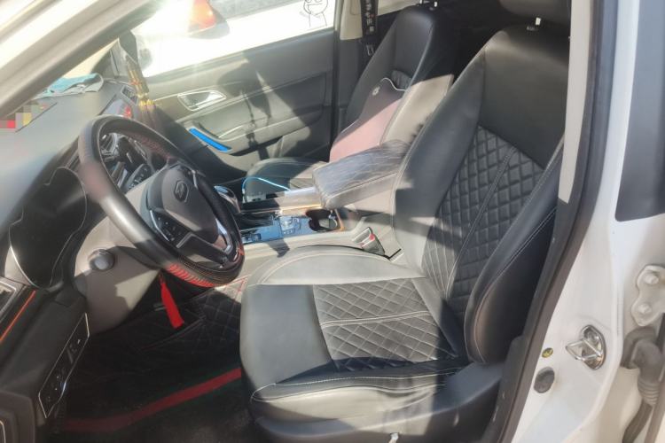 Used Zotye Z560 2017 1.5T CVT Luxury Model Left Front Seat