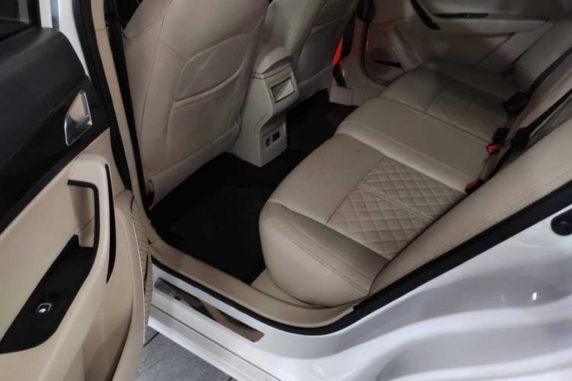 Used Zotye Z560 2017 1.5T CVT Luxury Model Left Rear Seat