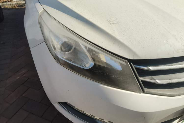 Used Zotye Z560 2017 1.5T CVT Luxury Model Right Front Headlight