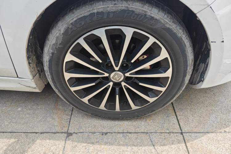 Used Zotye Z560 2017 1.5T CVT Luxury Model Right Front Wheel Hub
