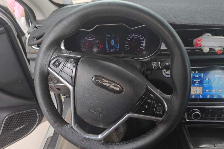 Used Zotye Z560 2017 1.5T CVT Luxury Model Steering Wheel