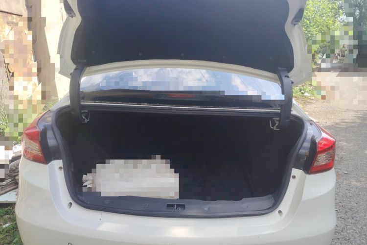 Used Zotye Z560 2017 1.5T CVT Luxury Model Trunk