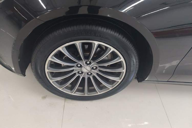 Used Zotye Z700 2016 1.8T DCT Luxury Model Left Front Wheel Hub