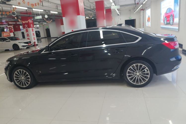 Used Zotye Z700 2016 1.8T DCT Luxury Model Left Side