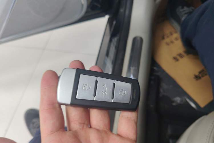 Used Zotye Z700 2016 1.8T DCT Luxury Model Vehicle Key