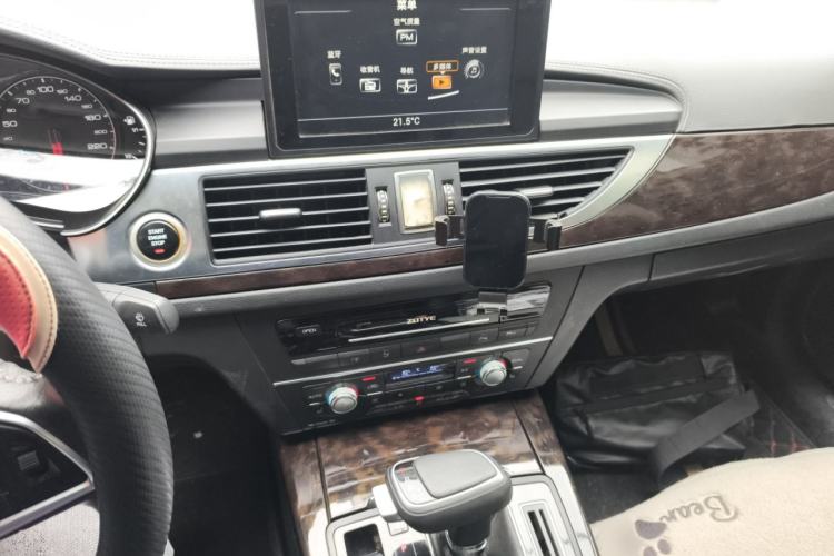 Used Zotye Z700 2016 1.8T DCT Elegant Version Audio And AC Panel