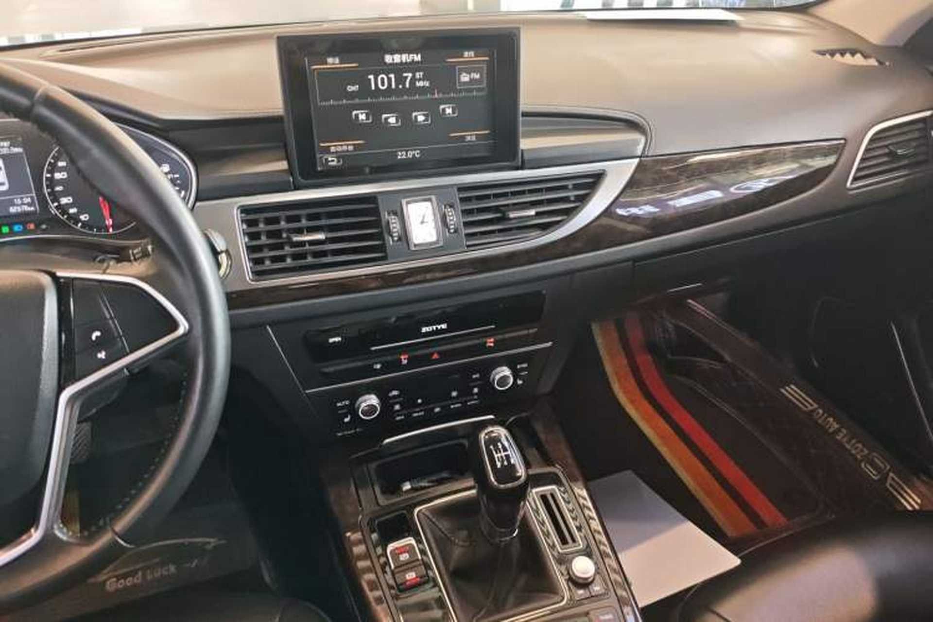 Used Zotye Z700 2016 1.8T Manual Luxury Model Audio And AC Panel