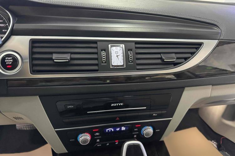 Used Zotye Z700 2016 1.8T DCT Luxury Model Audio And AC Panel
