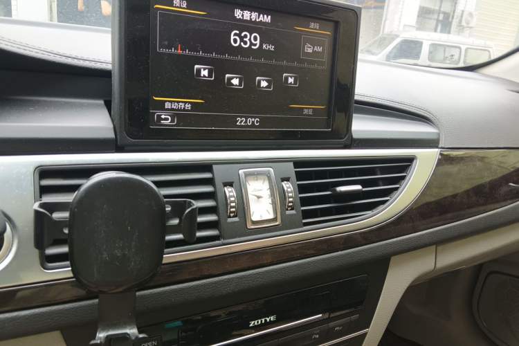 Used Zotye Z700 2016 1.8T DCT Luxury Model Audio And AC Panel