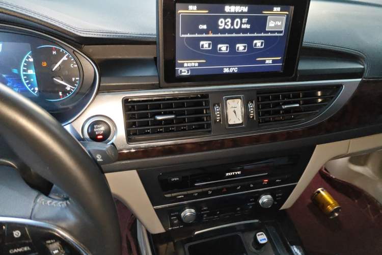 Used Zotye Z700 2016 1.8T DCT Executive Edition Audio And AC Panel