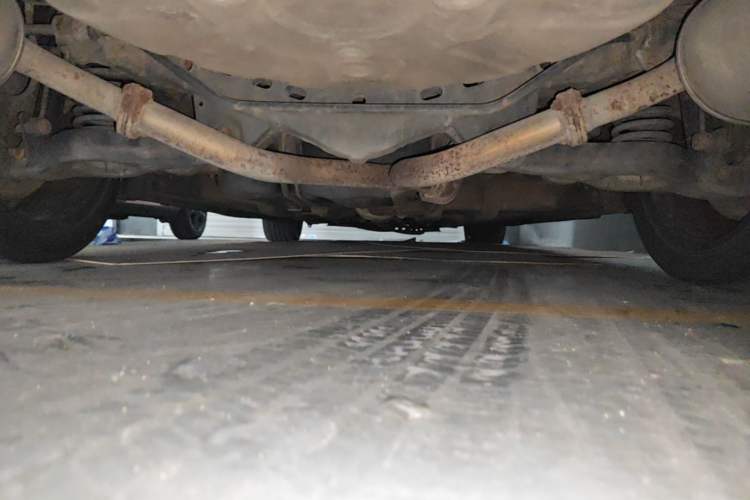 Used Zotye Z700 2016 1.8T Manual Elegant Model Chassis Rear