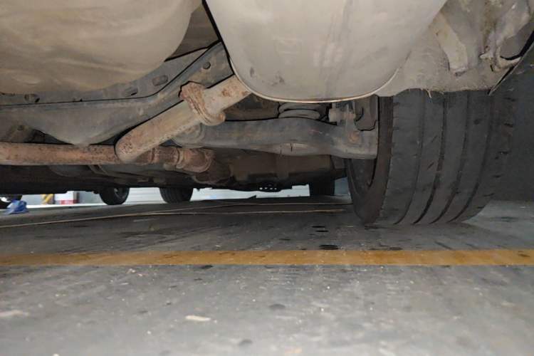Used Zotye Z700 2016 1.8T Manual Elegant Model Chassis Rear Right