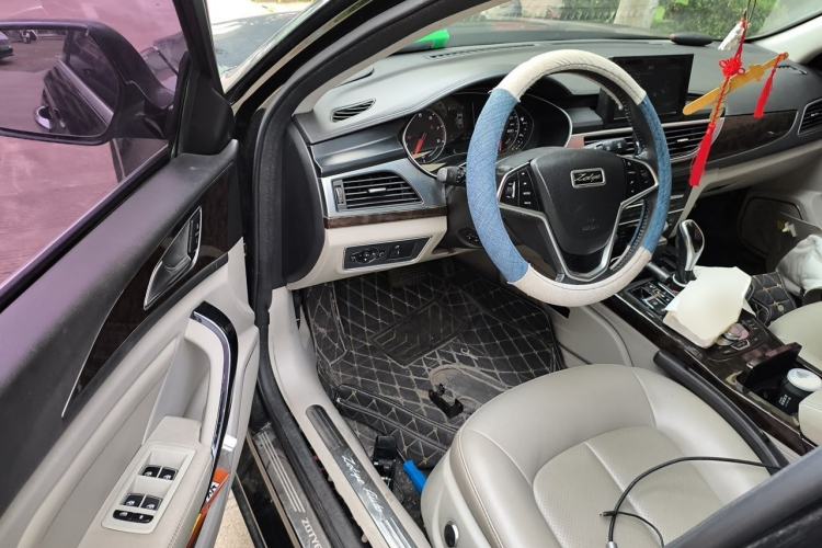 Used Zotye Z700 2016 1.8T DCT Prestige Edition Driver Seat