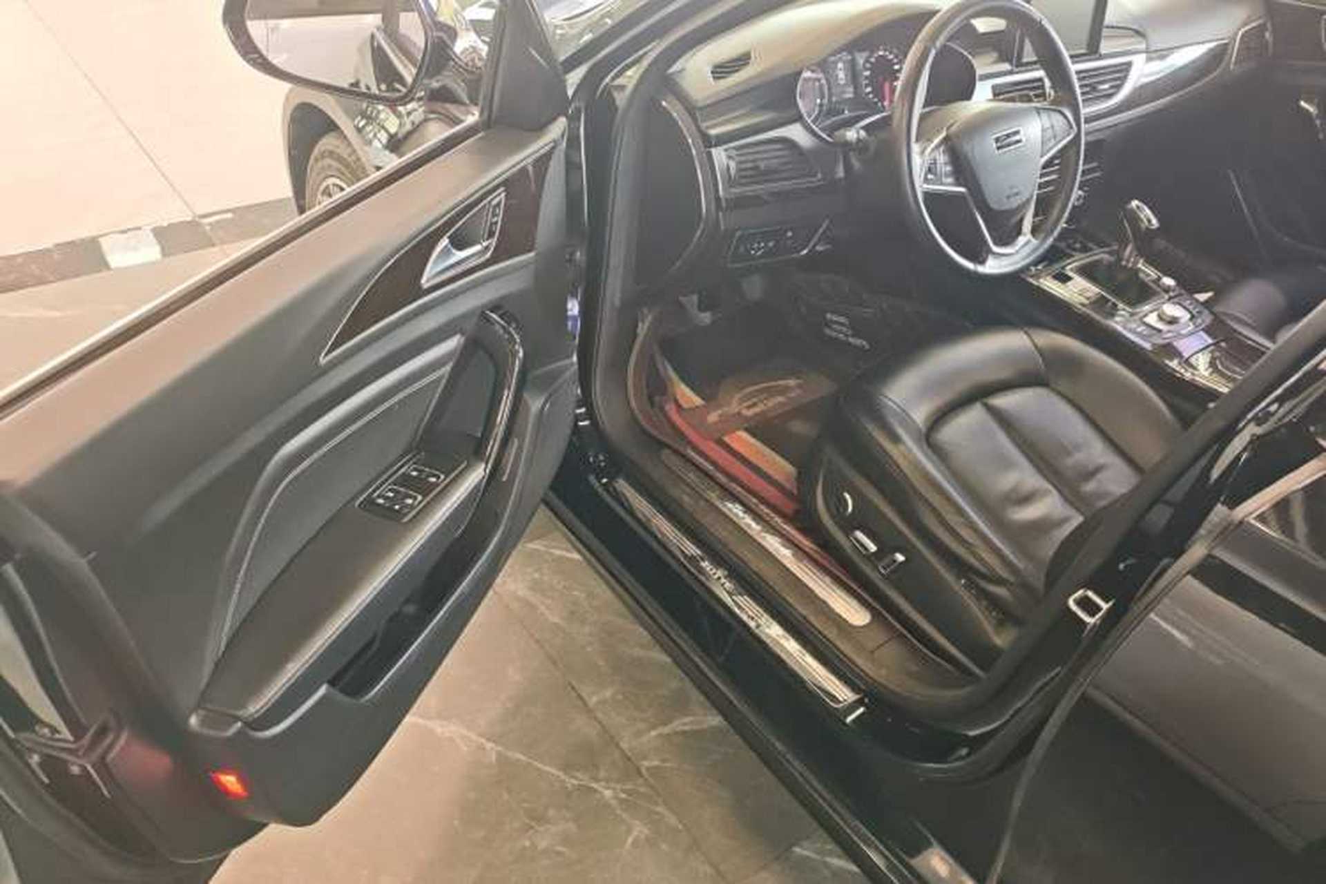 Used Zotye Z700 2016 1.8T Manual Luxury Model Driver Seat