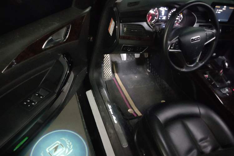 Used Zotye Z700 2016 1.8T Manual Elegant Model Driver Seat