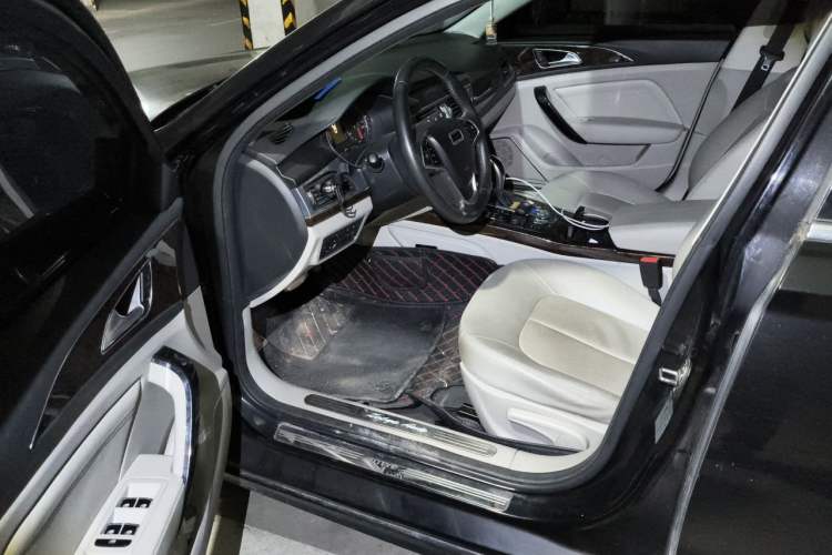 Used Zotye Z700 2016 1.8T DCT Elegant Version Driver Seat