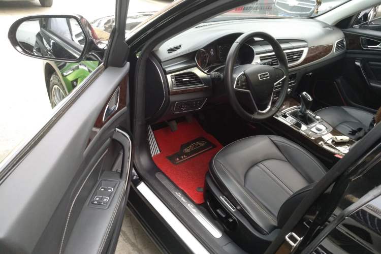Used Zotye Z700 2016 1.8T Manual Elegant Model Driver Seat
