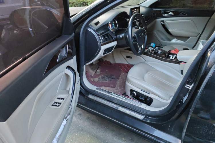 Used Zotye Z700 2016 1.8T DCT Executive Edition Driver Seat