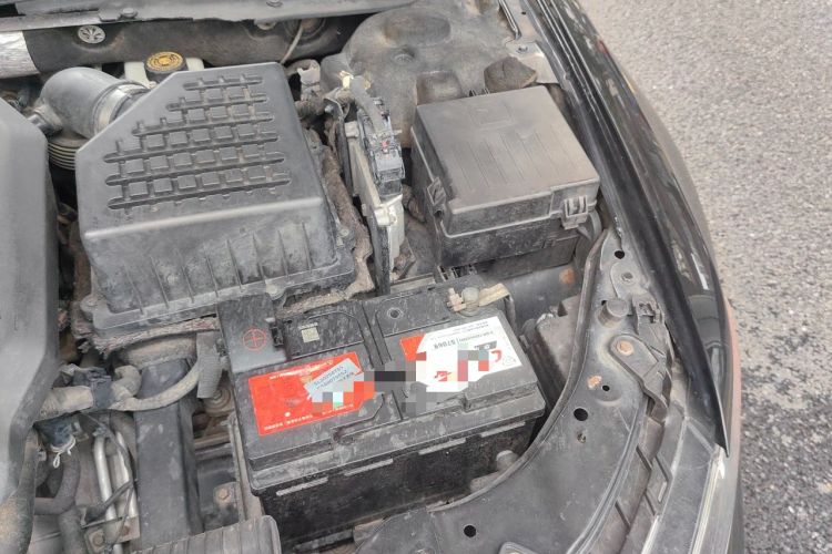 Used Zotye Z700 2016 1.8T DCT Elegant Version Engine Bay Left