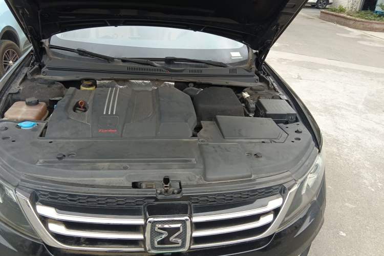 Used Zotye Z700 2016 1.8T DCT Luxury Model Engine Bay Left