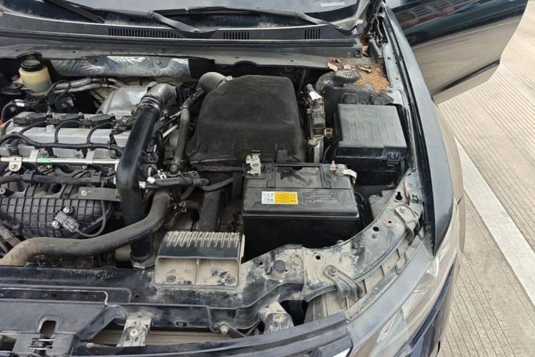 Used Zotye Z700 2016 1.8T Manual Luxury Model Engine Bay Left