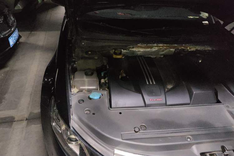 Used Zotye Z700 2016 1.8T DCT Elegant Version Engine Bay Right