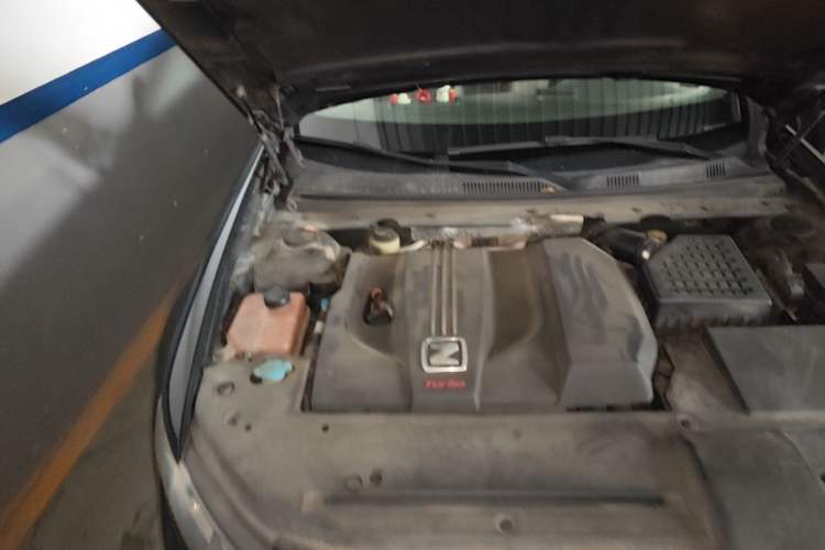 Used Zotye Z700 2016 1.8T Manual Elegant Model Engine Bay Right