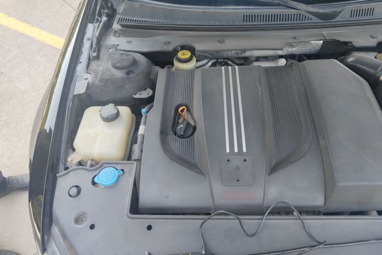 Used Zotye Z700 2016 1.8T Manual Luxury Model Engine Bay Right