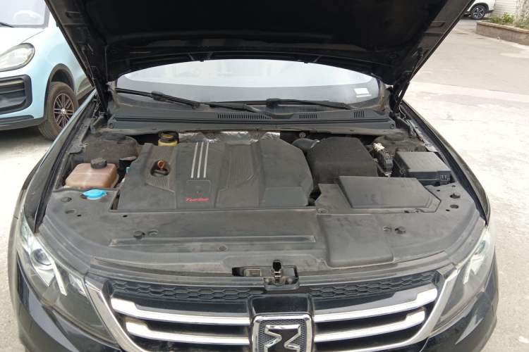 Used Zotye Z700 2016 1.8T DCT Luxury Model Engine Bay