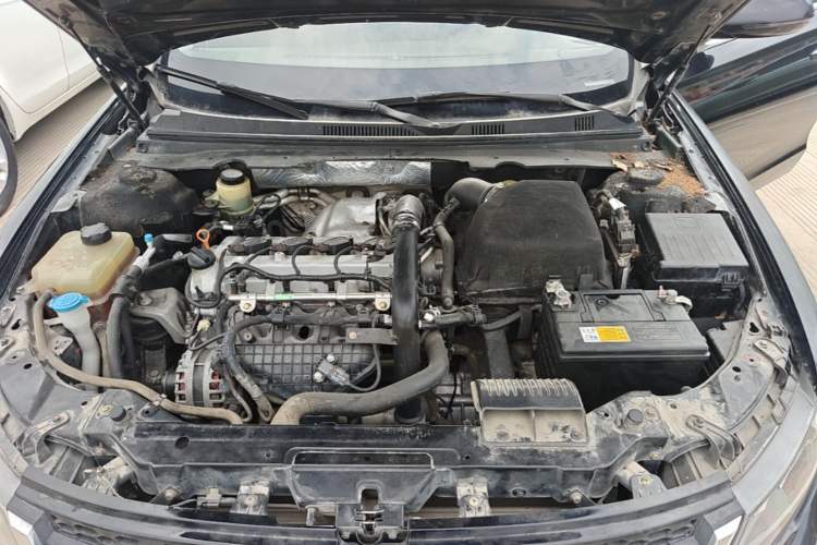 Used Zotye Z700 2016 1.8T Manual Luxury Model Engine Bay