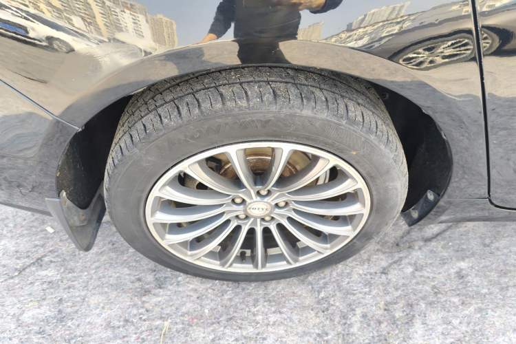 Used Zotye Z700 2016 1.8T DCT Elegant Version Exterior 2