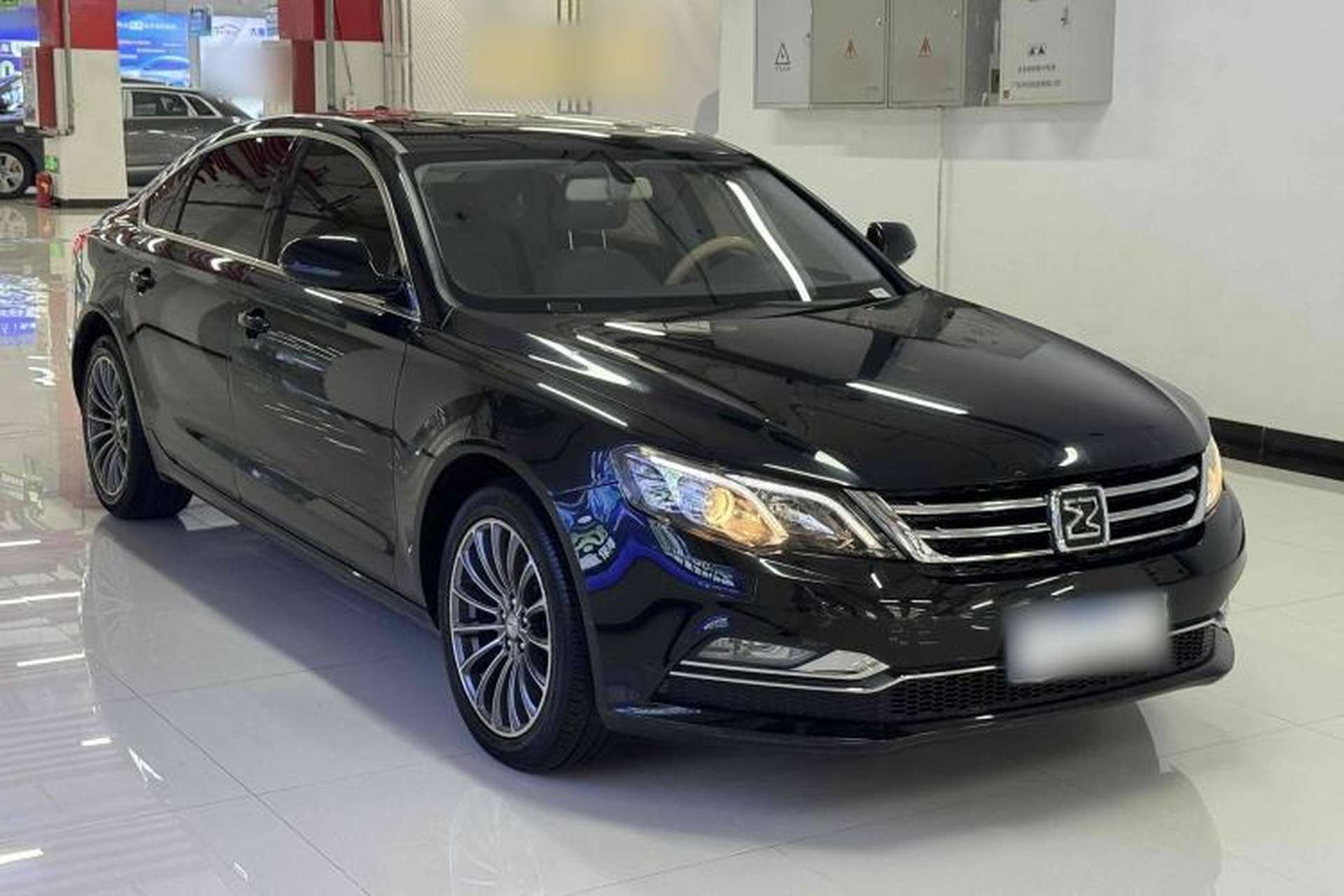 Used Zotye Z700 2016 1.8T DCT Luxury Model Exterior 2