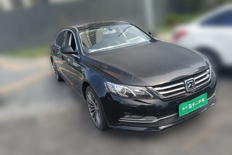 Used Zotye Z700 2016 1.8T Manual Luxury Model Front Right 45 Deg