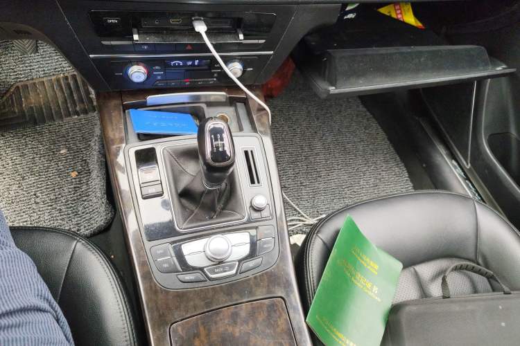 Used Zotye Z700 2016 1.8T Manual Luxury Model Gear Lever