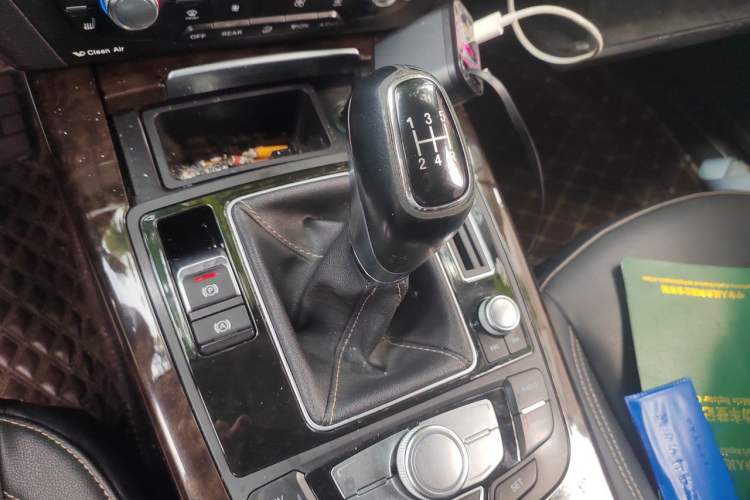 Used Zotye Z700 2016 1.8T Manual Luxury Model Gear Lever