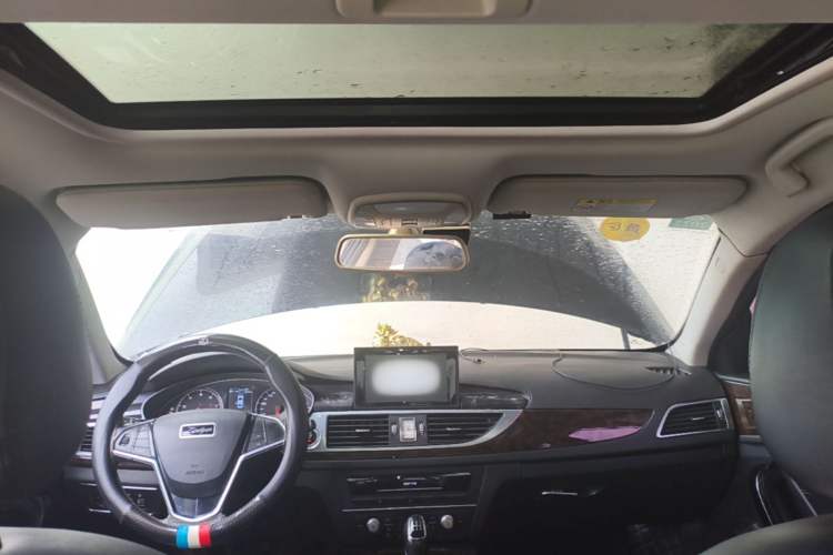 Used Zotye Z700 2016 1.8T Manual Luxury Model Headliner
