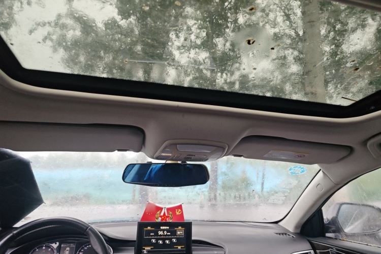 Used Zotye Z700 2016 1.8T Manual Luxury Model Headliner