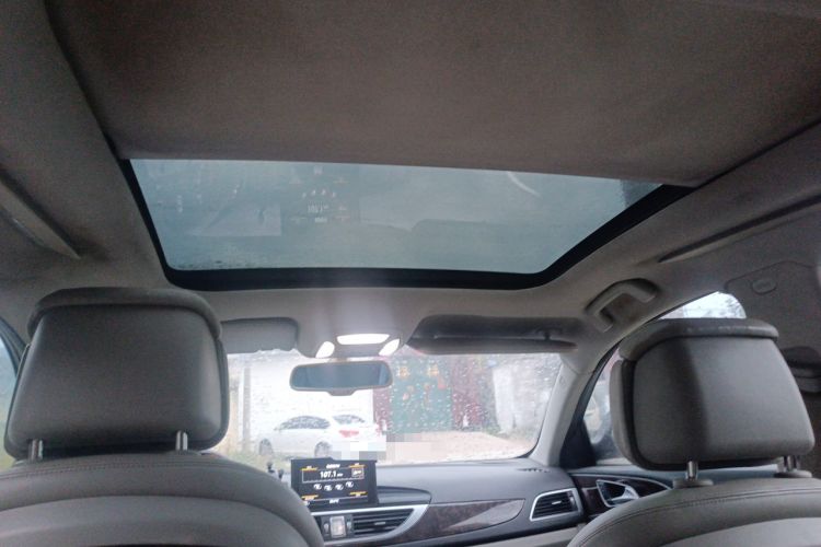 Used Zotye Z700 2016 1.8T DCT Prestige Edition Headliner