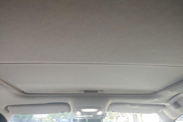 Used Zotye Z700 2016 1.8T Manual Luxury Model Headliner