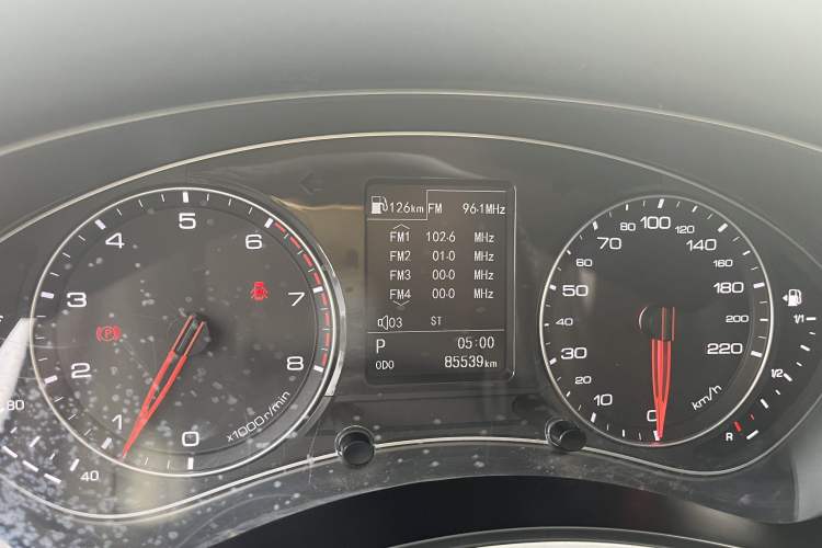 Used Zotye Z700 2016 1.8T DCT Elegant Version Instrument Cluster