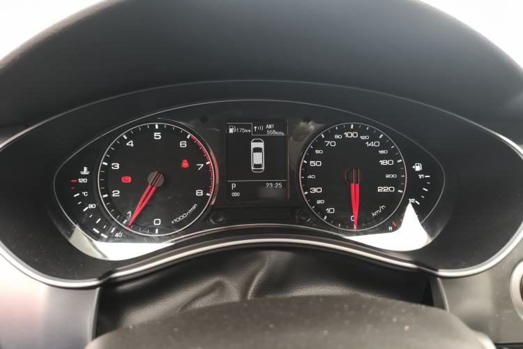 Used Zotye Z700 2016 1.8T DCT Elegant Version Instrument Cluster