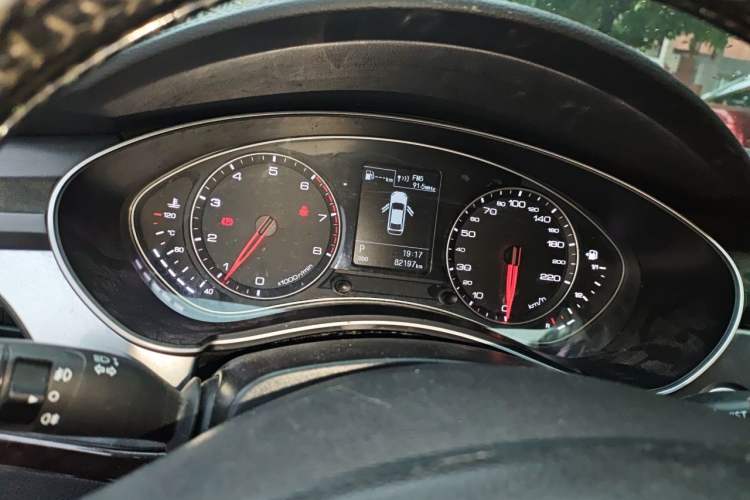 Used Zotye Z700 2016 1.8T DCT Elegant Version Instrument Cluster
